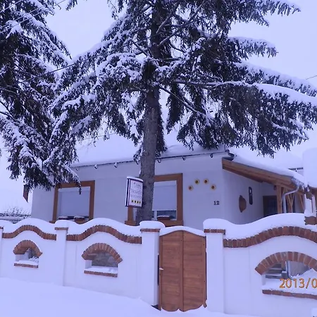 Doere Vendeghaz * Bakonyszentlászló